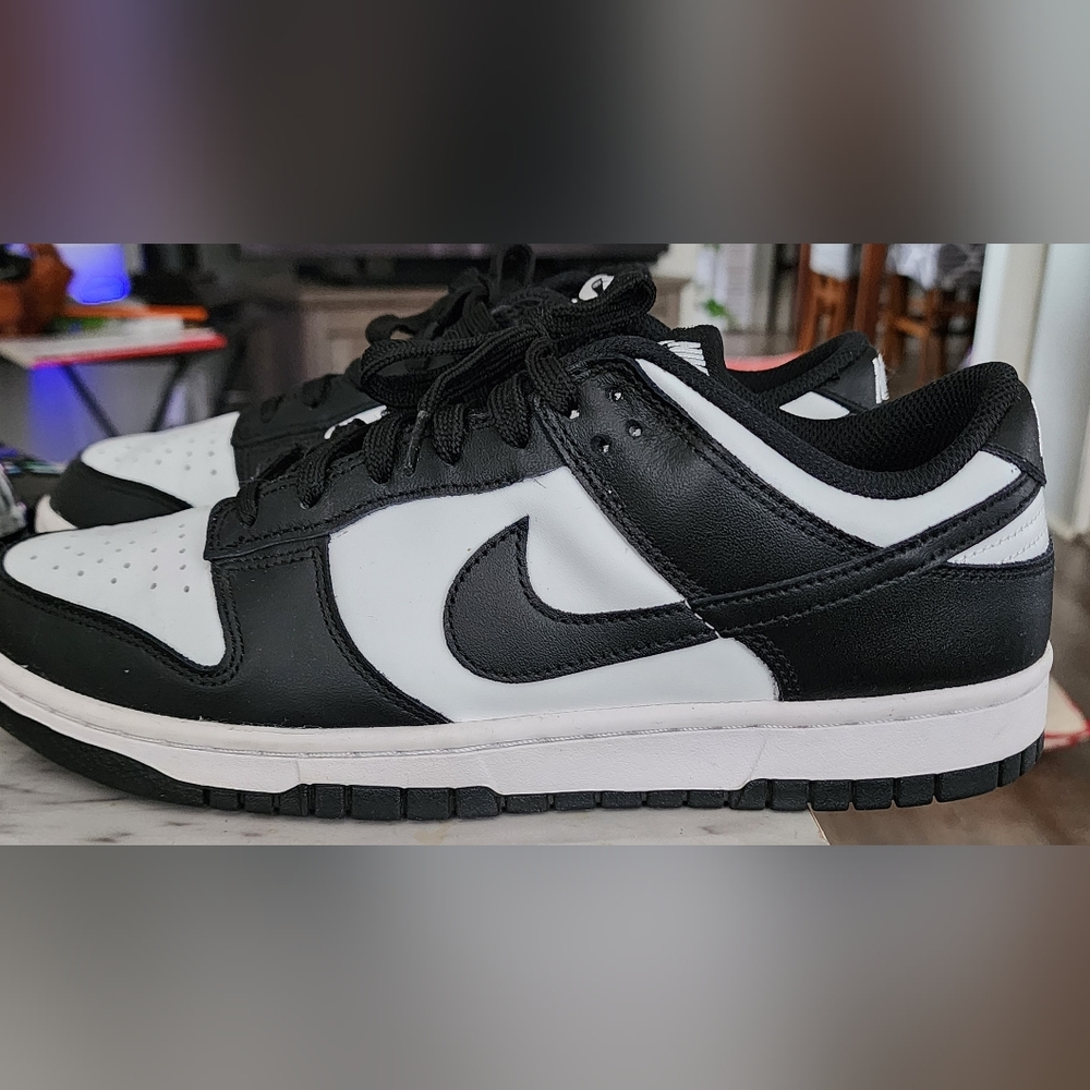 NIKE PANDA DUNK LOW